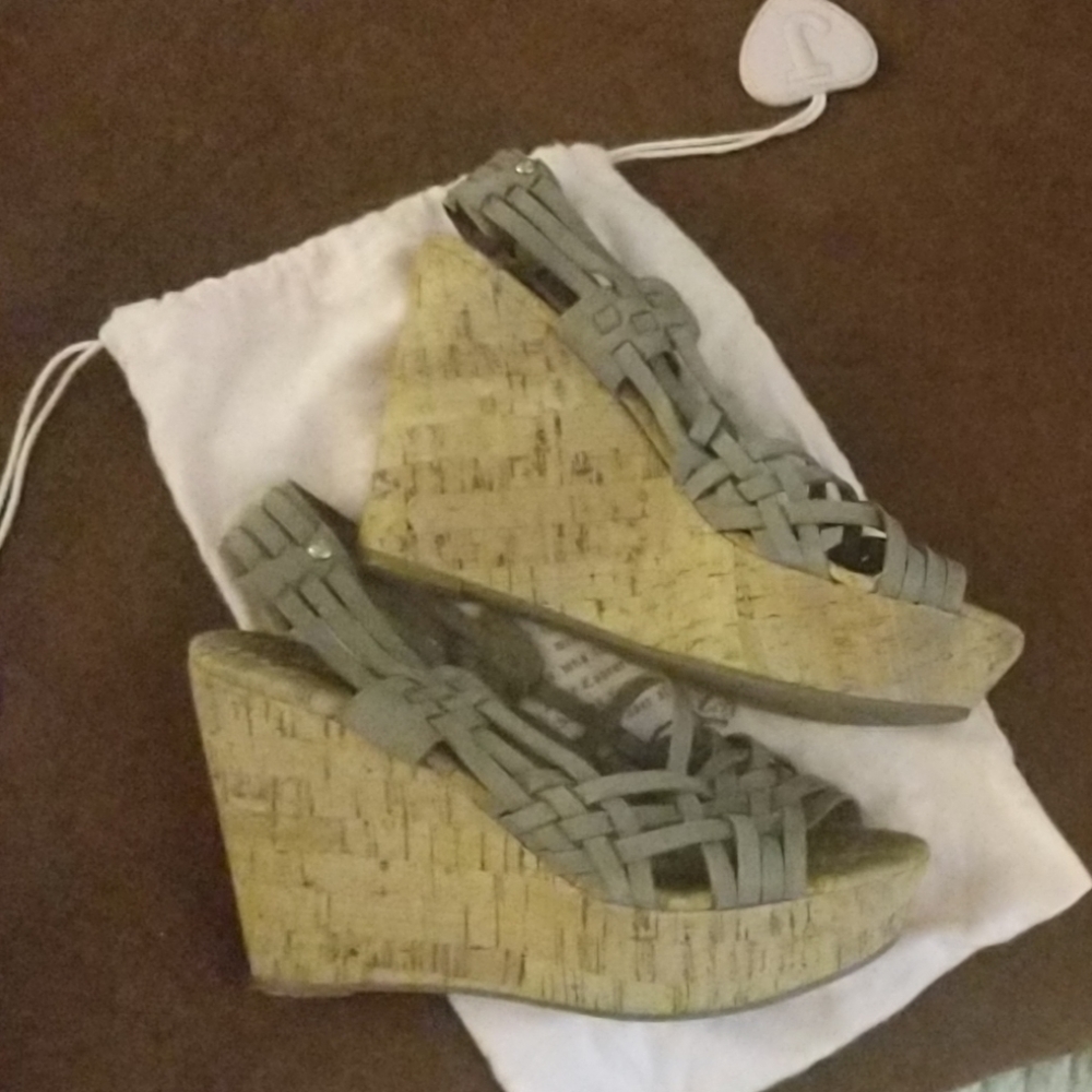 Leather Juicy Couture wedges (pre sell 2 Liz clai)